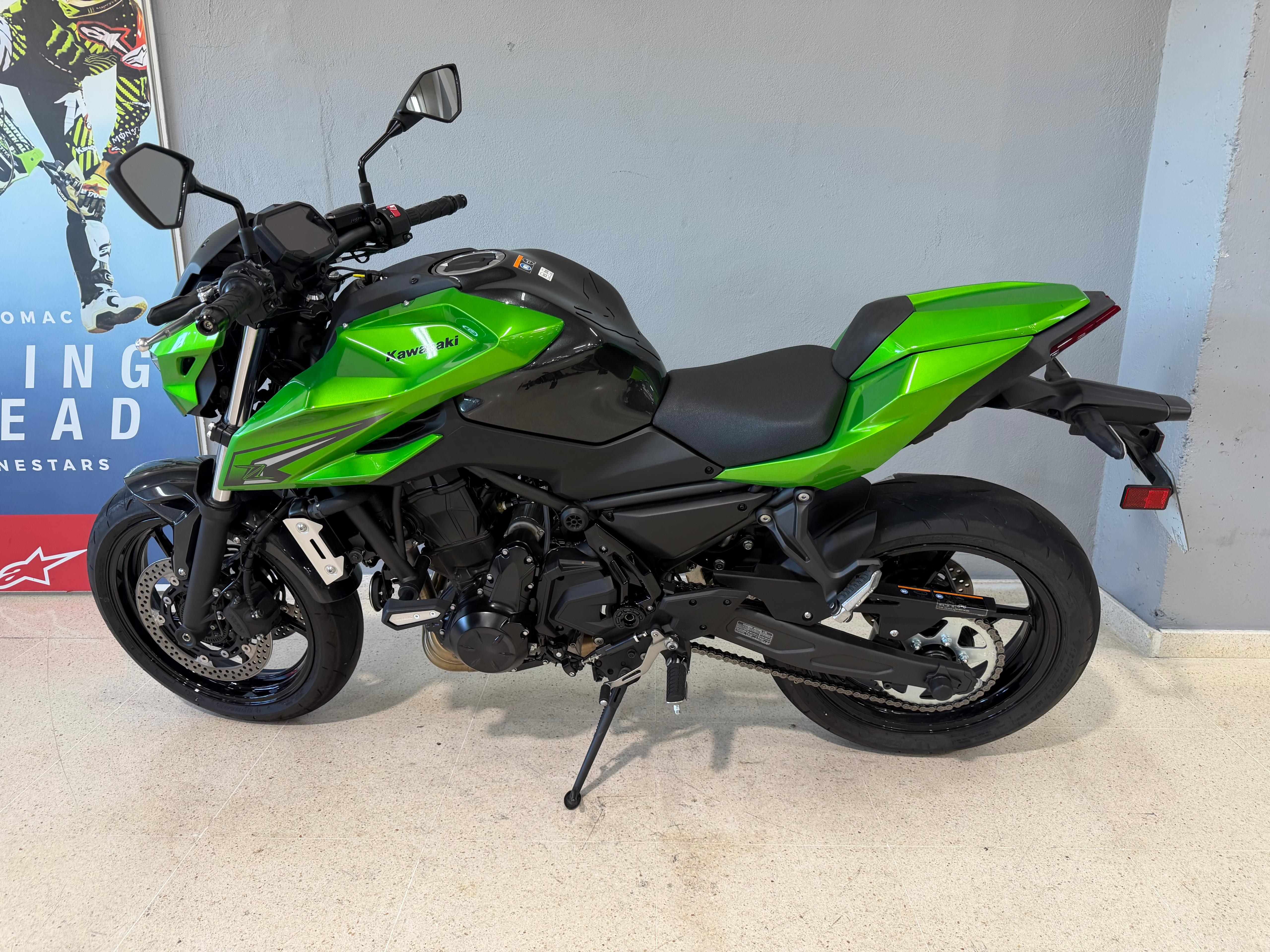 Foto 4 de KAWASAKI Z 650 S PERFORMANCE Imagen de KAWASAKI Z 650 S PERFORMANCE