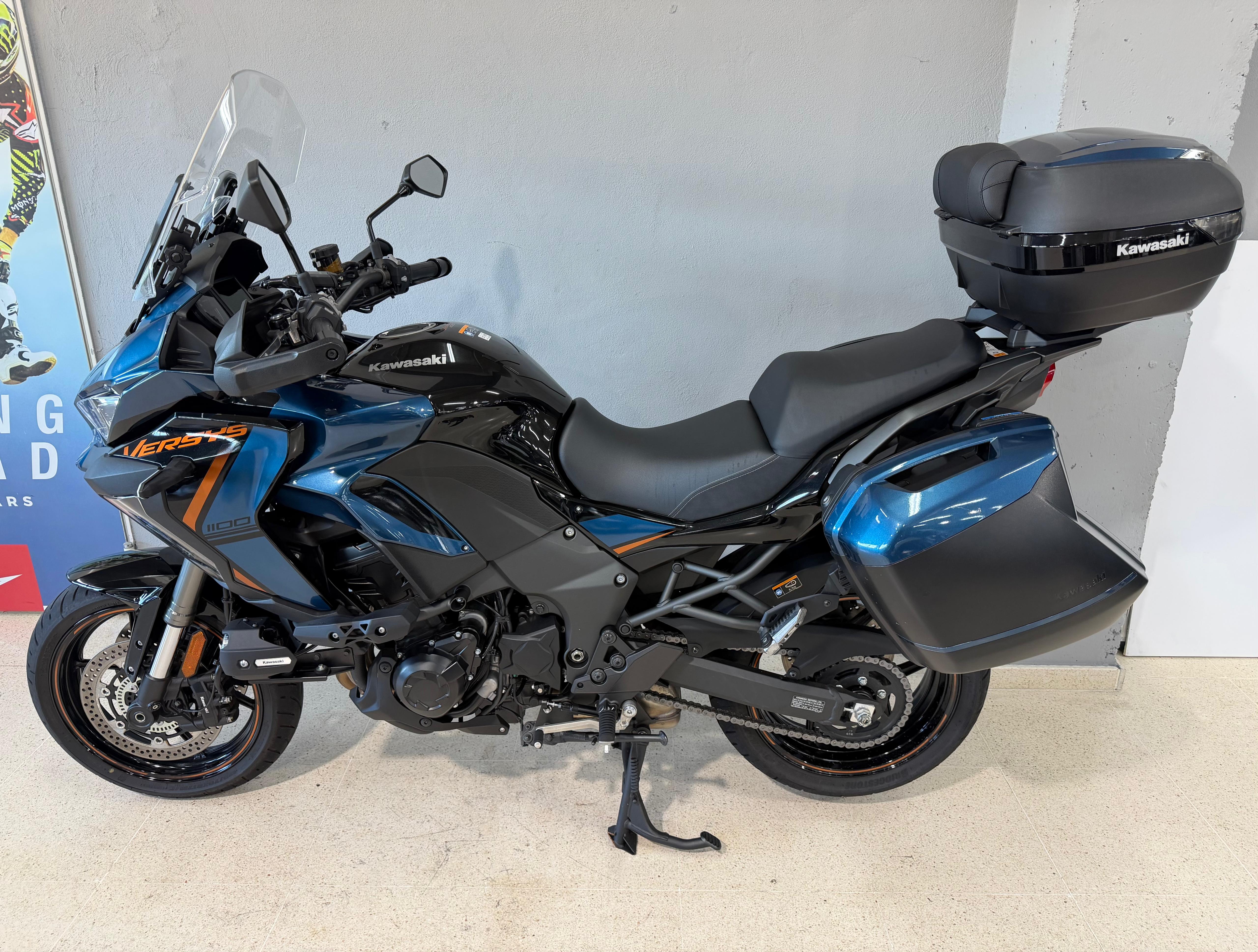 Imagen de KAWASAKI VERSYS 1100 SE 26 - AZUL