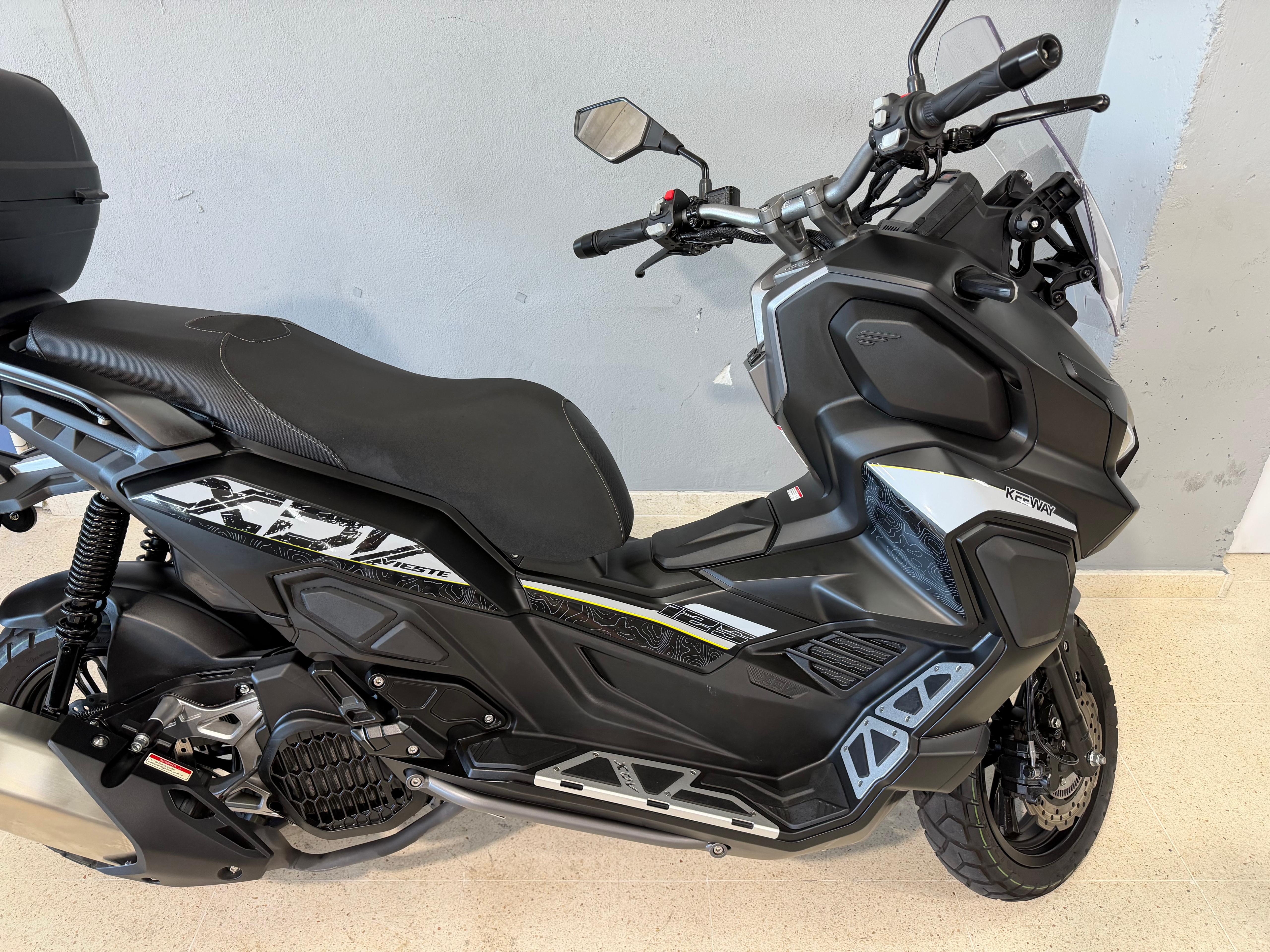 Imagen de KEEWAY VIESTE 125 XDV