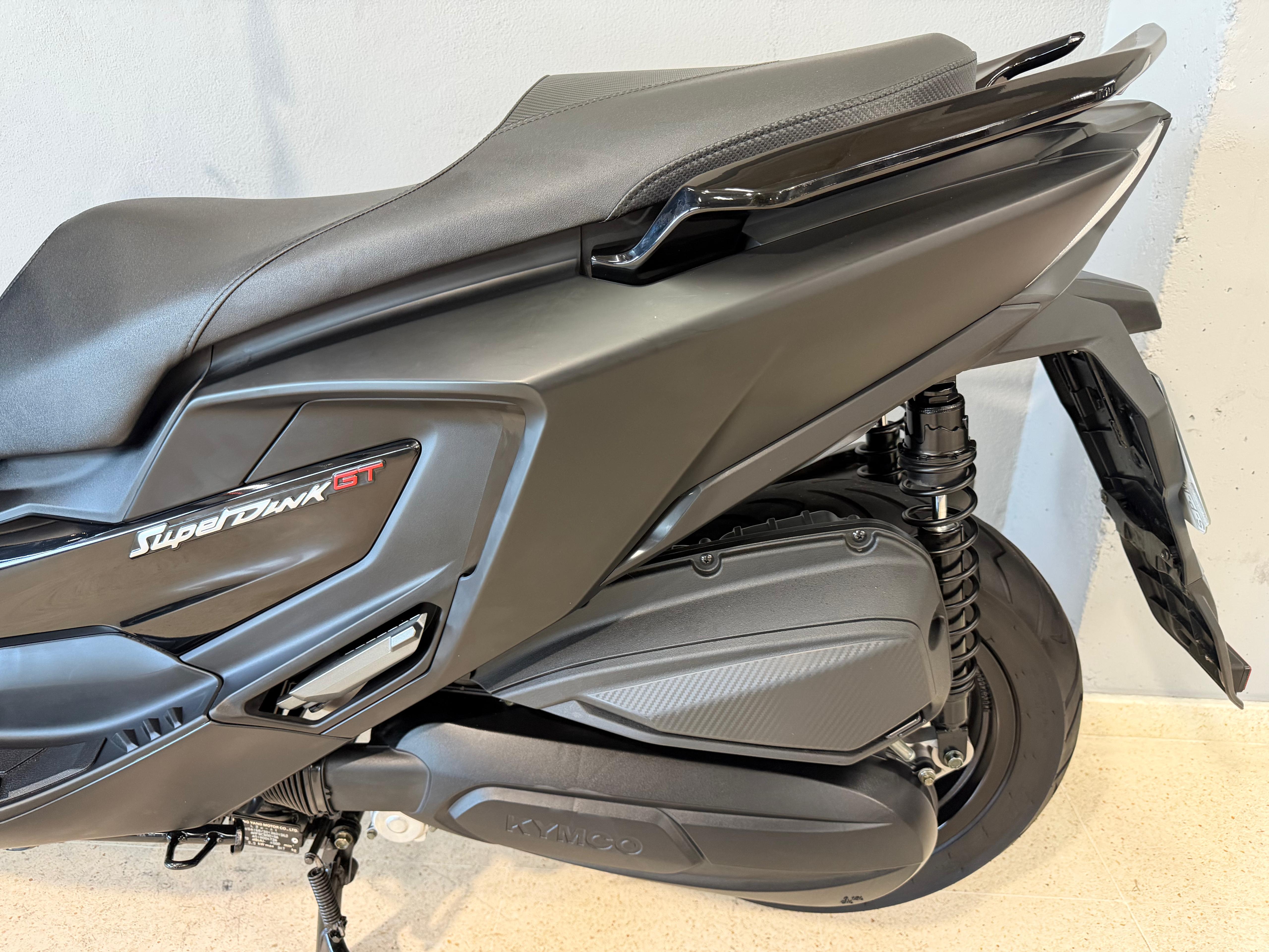 Foto 6 de KYMCO SUPER DINK GT 125 Imagen de KYMCO SUPER DINK GT 125