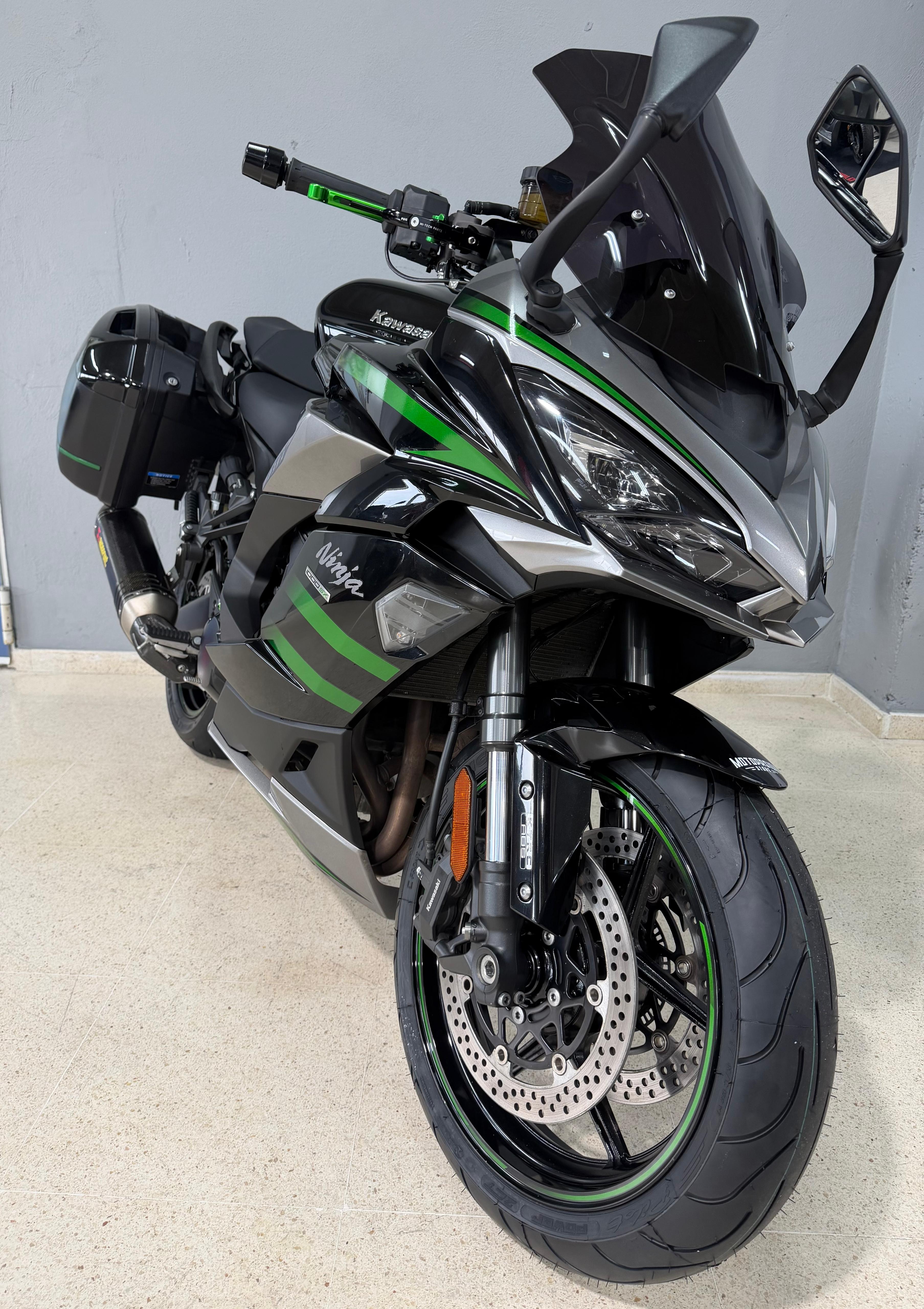 Foto 3 de KAWASAKI NINJA 1000SX Imagen de KAWASAKI NINJA 1000SX