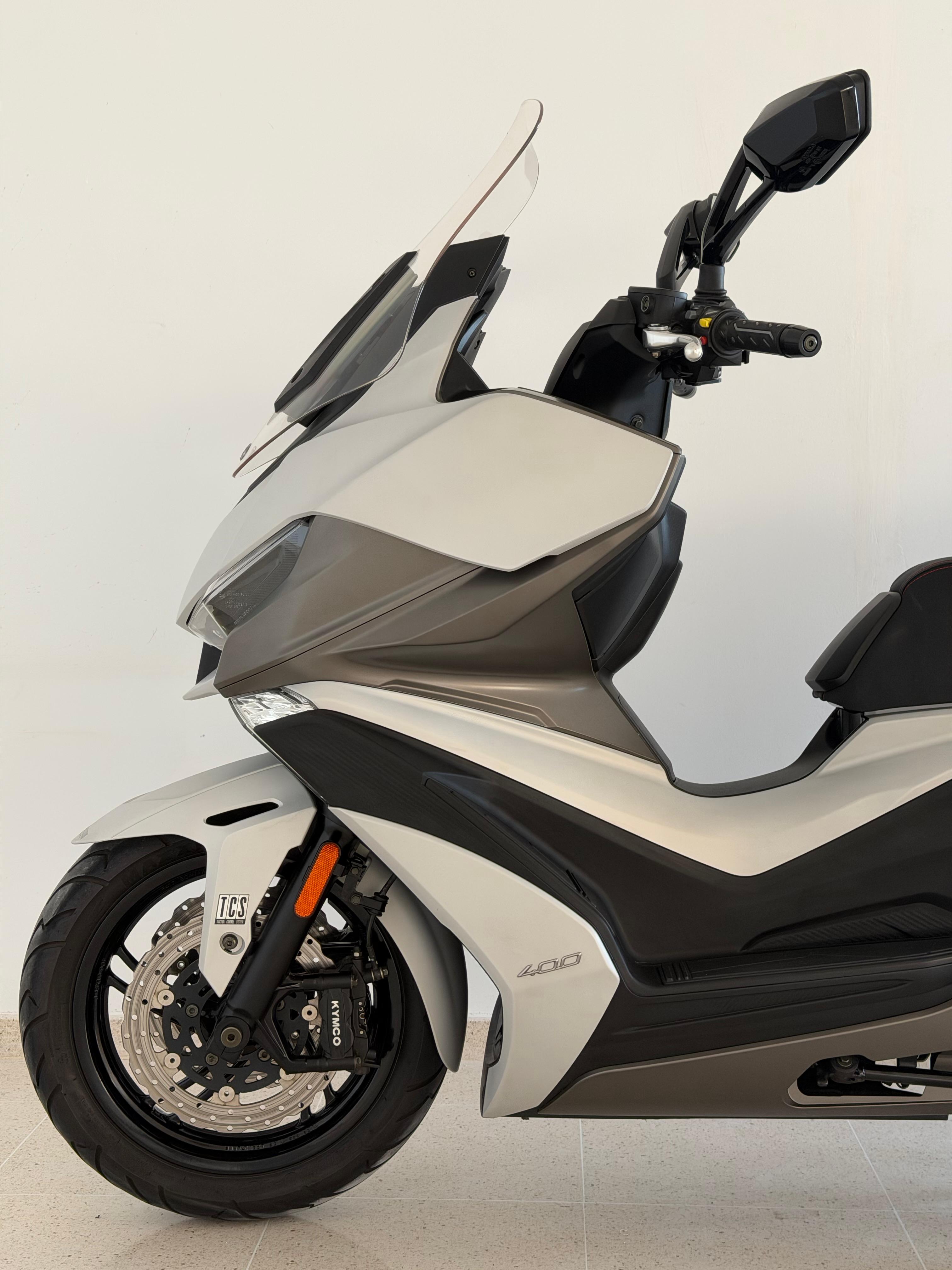 Foto 6 de KYMCO XCITING 400 Imagen de KYMCO XCITING 400