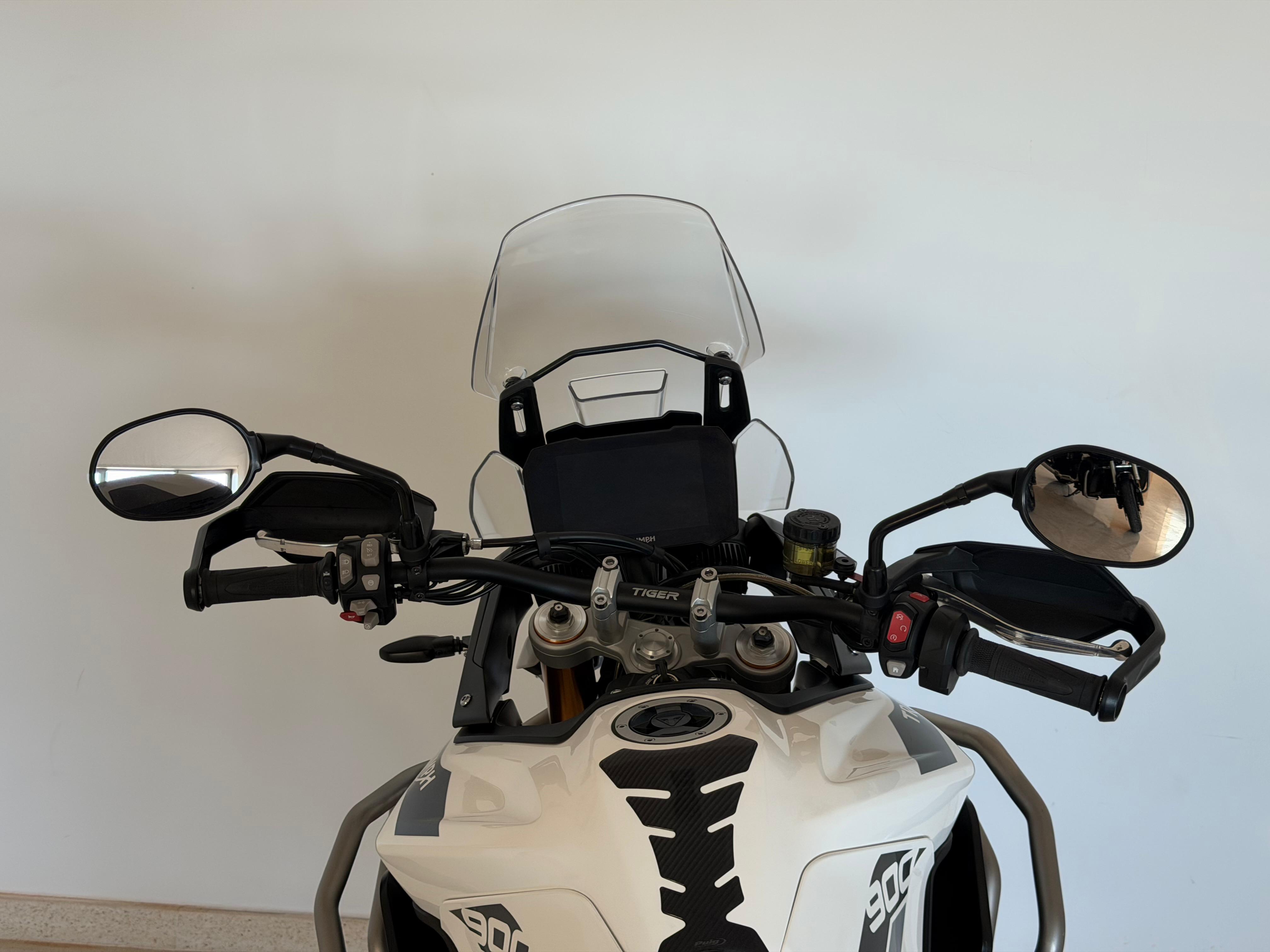 Foto 9 de TRIUMPH TIGER 900 RALLY Imagen de TRIUMPH TIGER 900 RALLY