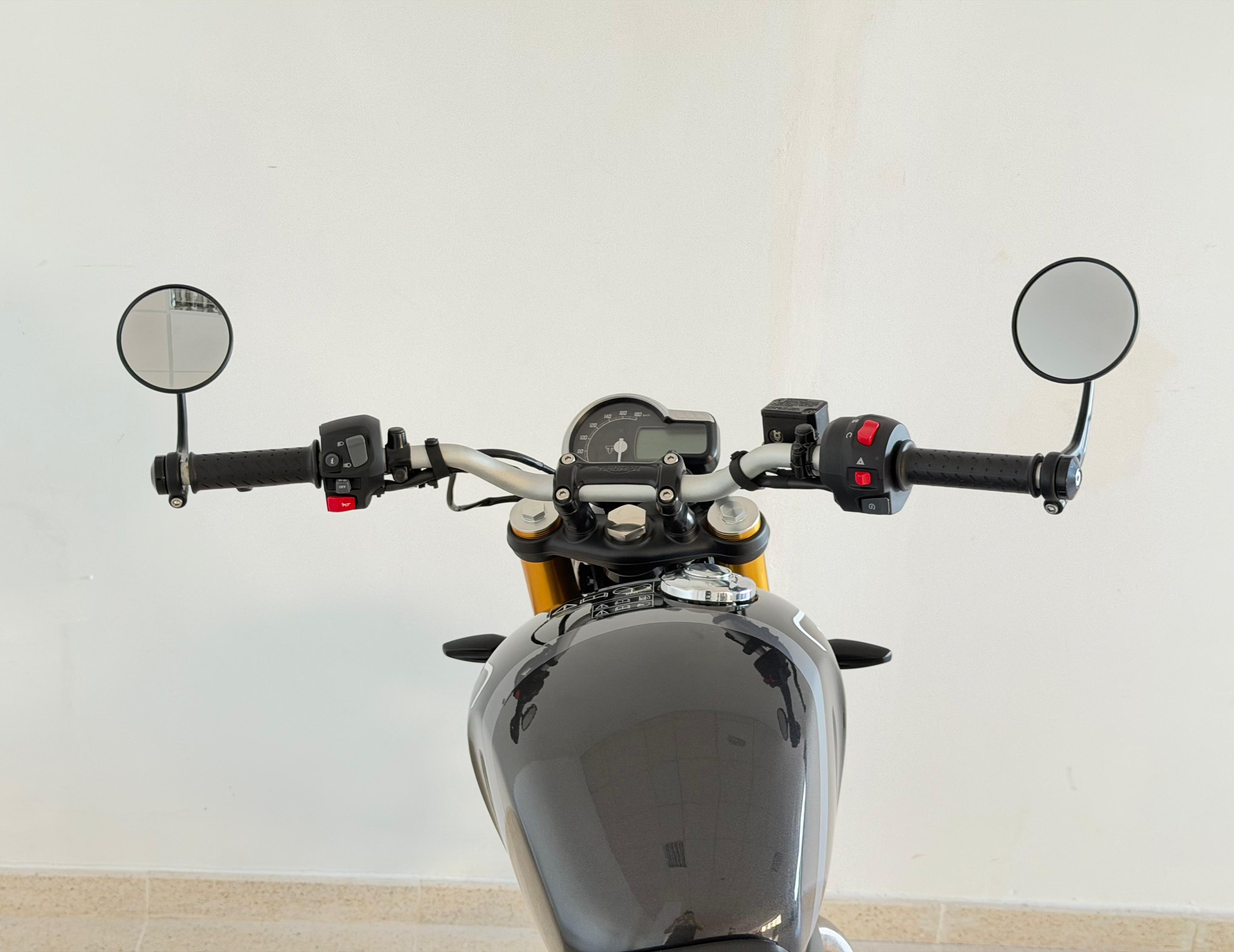 Foto 8 de TRIUMPH SPEED 400 24 - PHANTOM BLACK/ STORM GREY Imagen de TRIUMPH SPEED 400 24 - PHANTOM BLACK/ STORM GREY