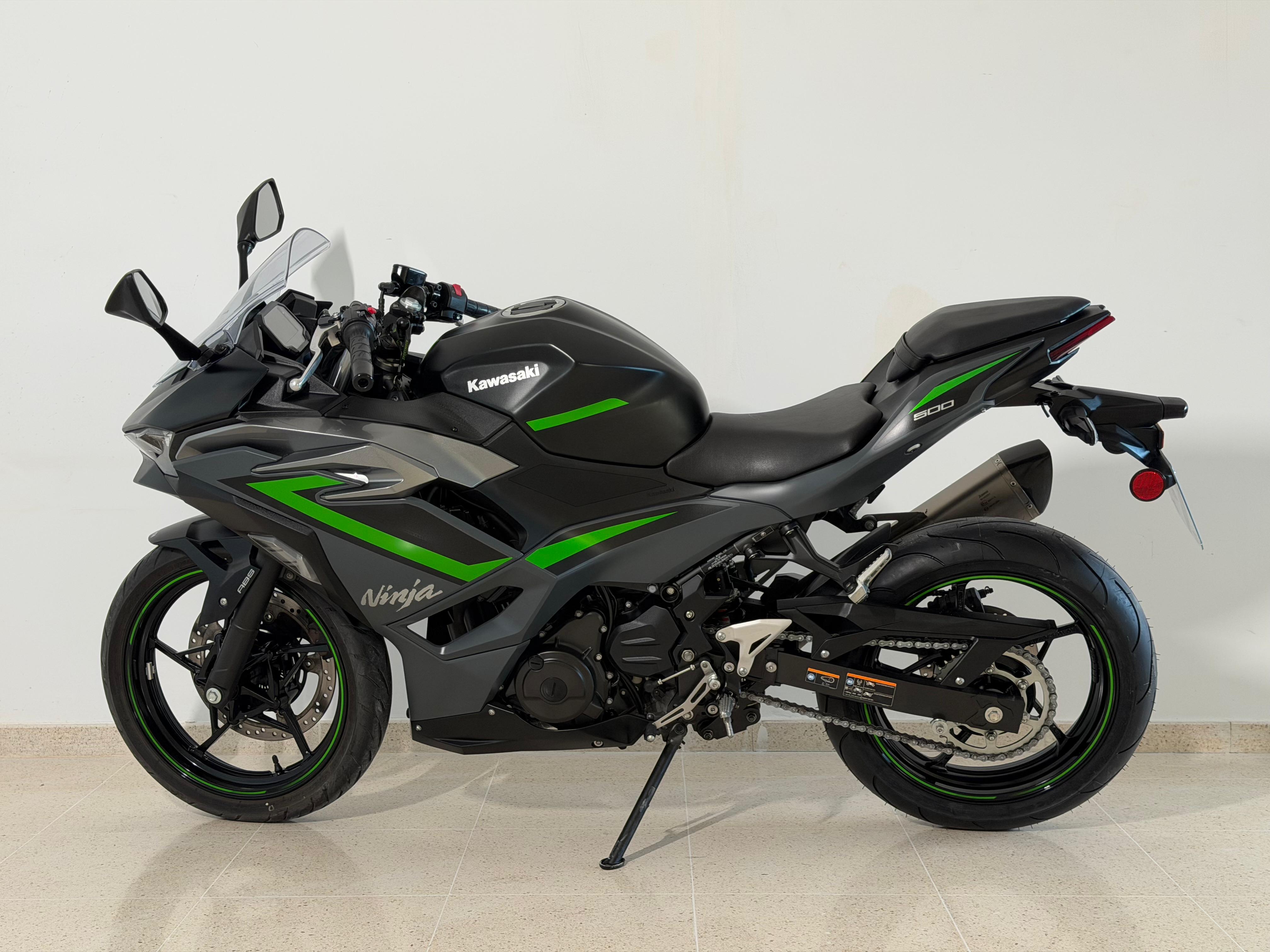 Foto 4 de KAWASAKI NINJA 500 SE Imagen de KAWASAKI NINJA 500 SE