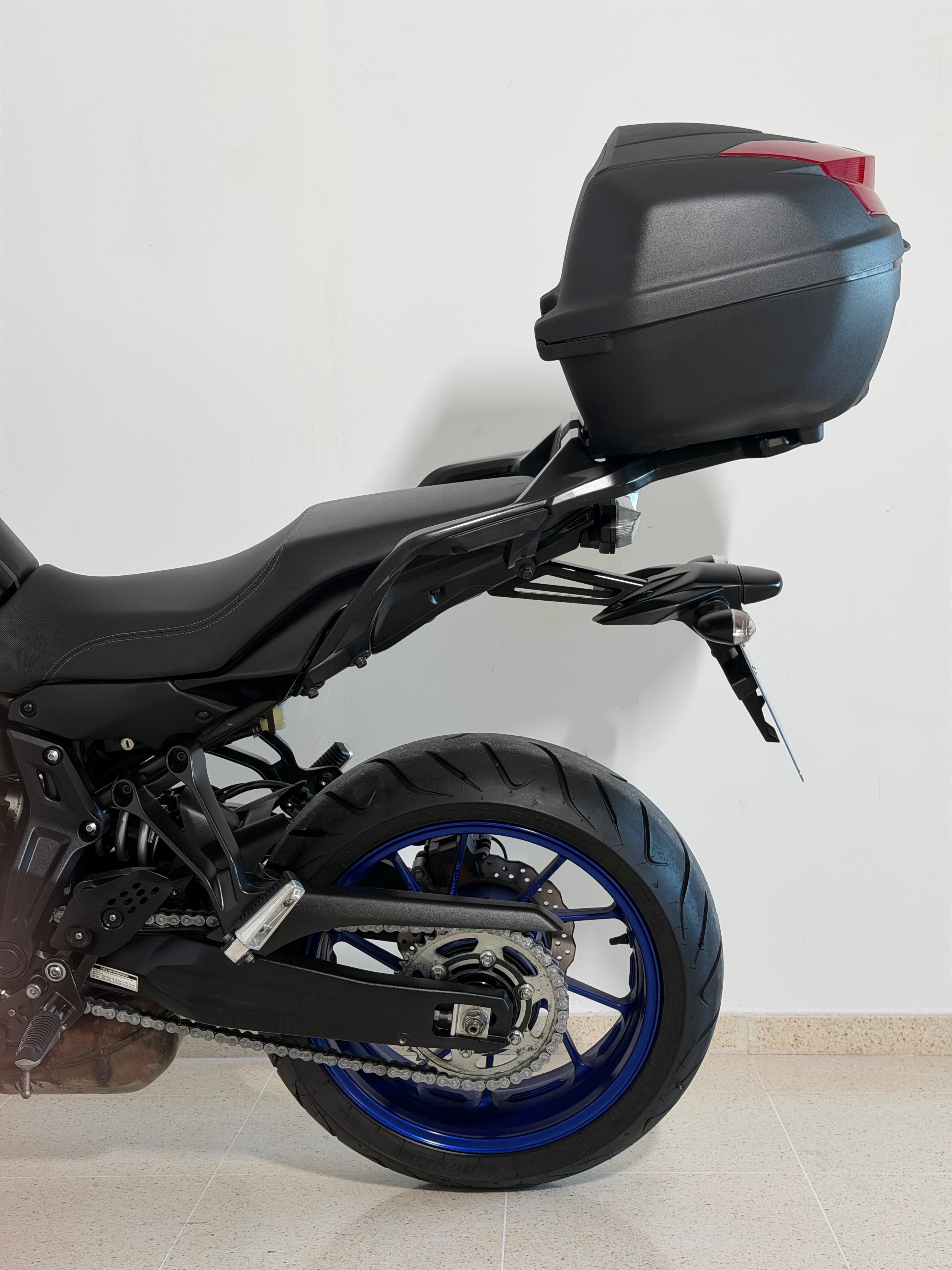 Foto 6 de YAMAHA TRACER 700 - NEGRO Imagen de YAMAHA TRACER 700 - NEGRO