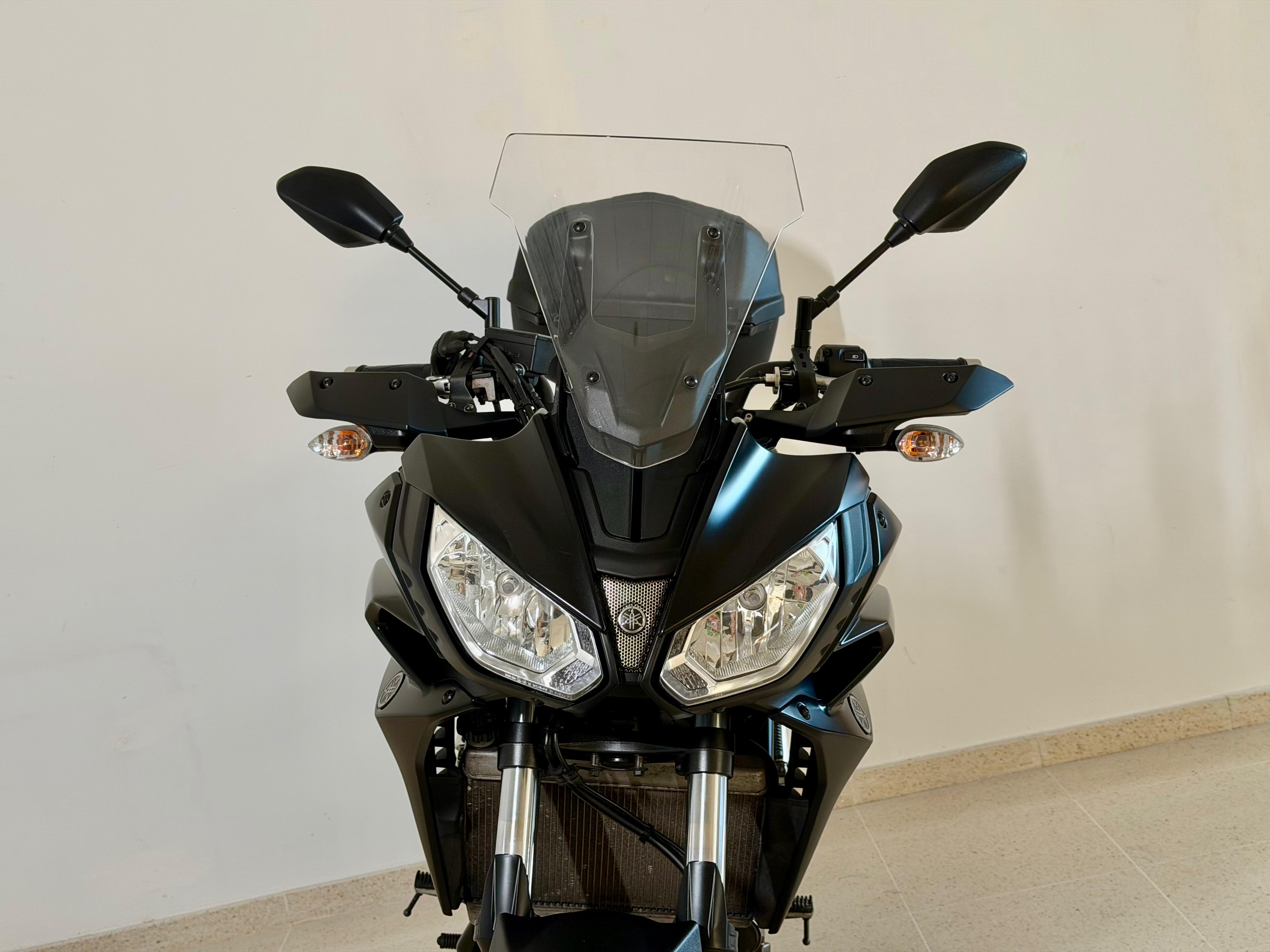 Foto 7 de YAMAHA TRACER 700 - NEGRO Imagen de YAMAHA TRACER 700 - NEGRO