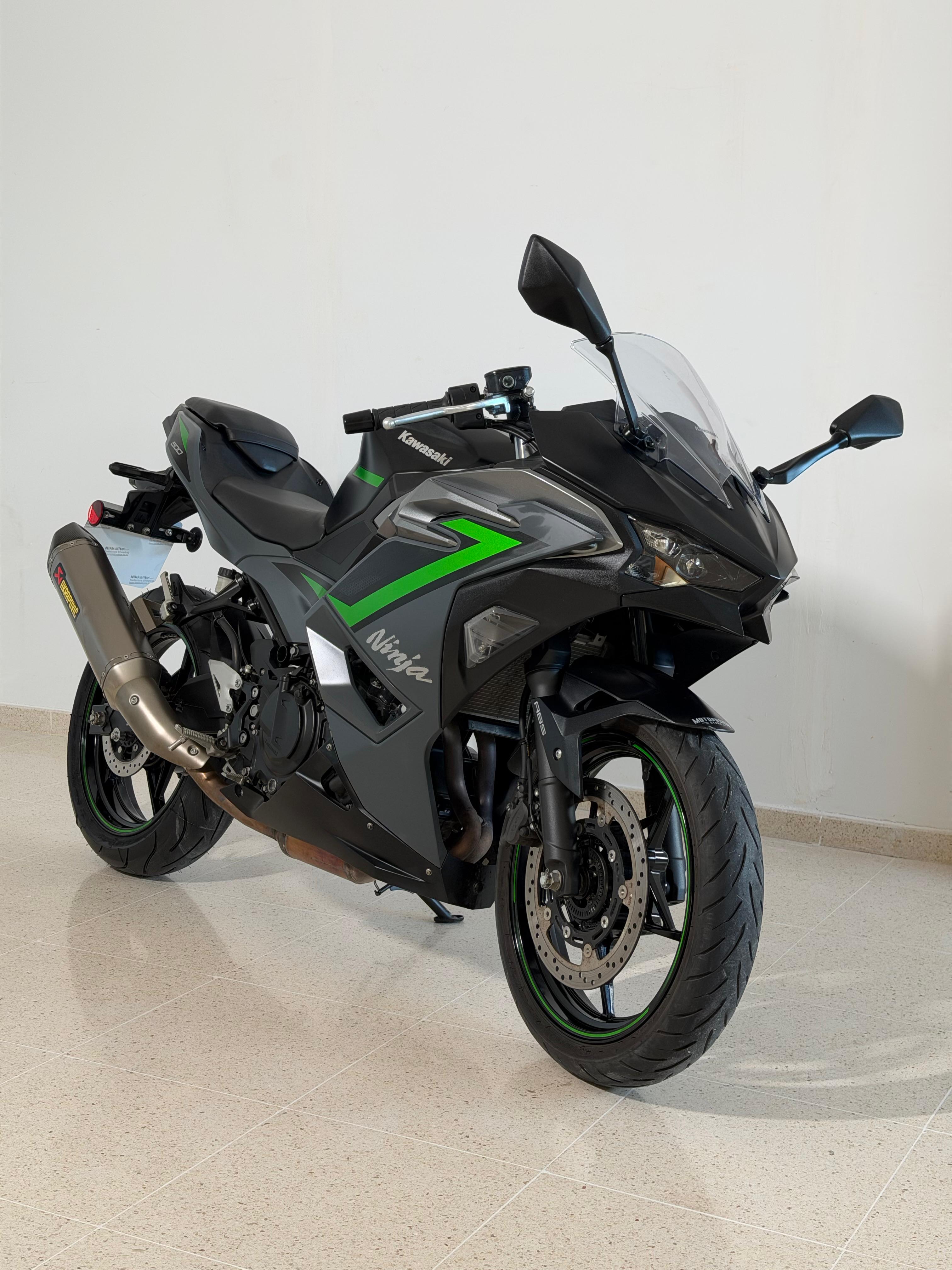 Foto 3 de KAWASAKI NINJA 500 SE Imagen de KAWASAKI NINJA 500 SE