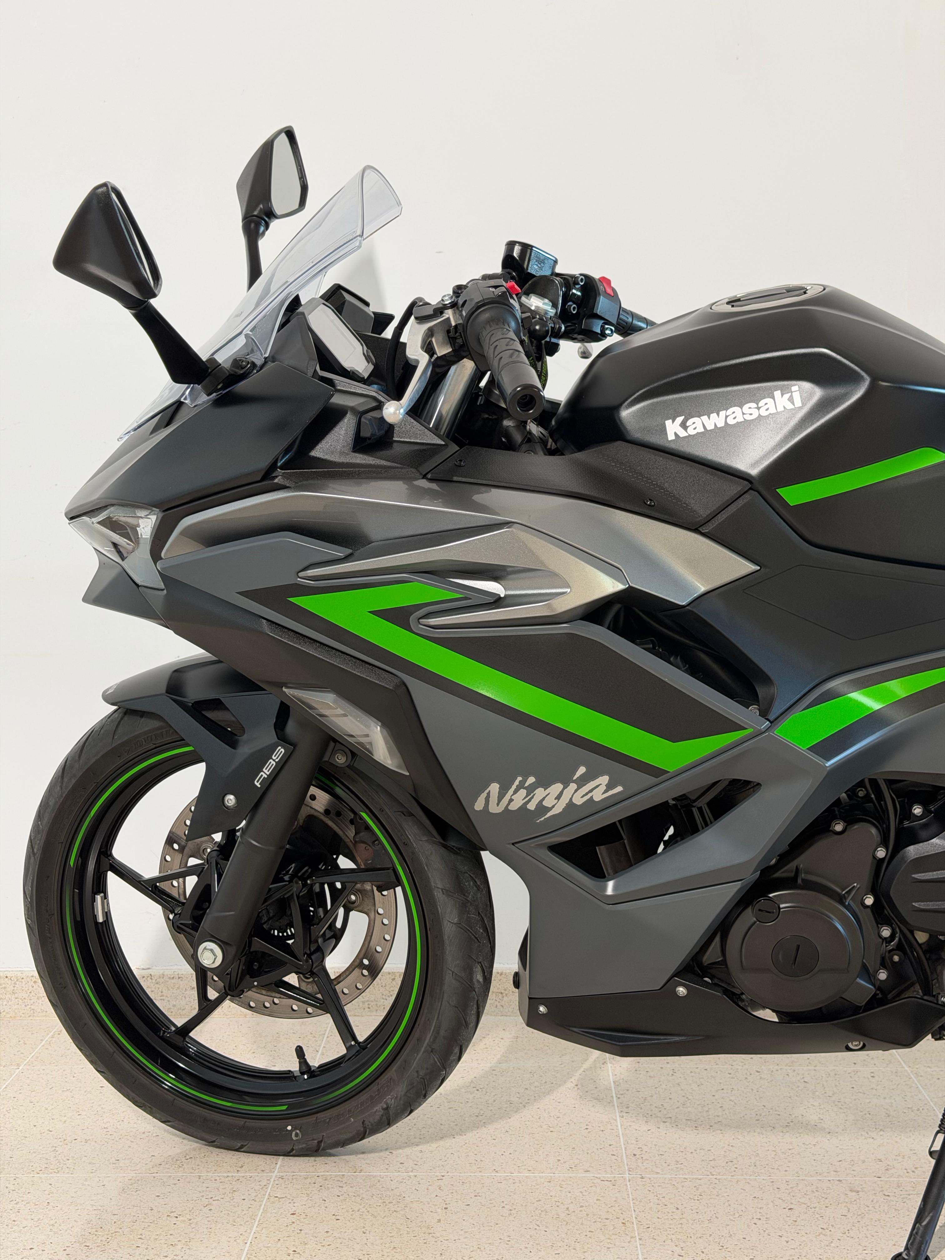Foto 5 de KAWASAKI NINJA 500 SE Imagen de KAWASAKI NINJA 500 SE