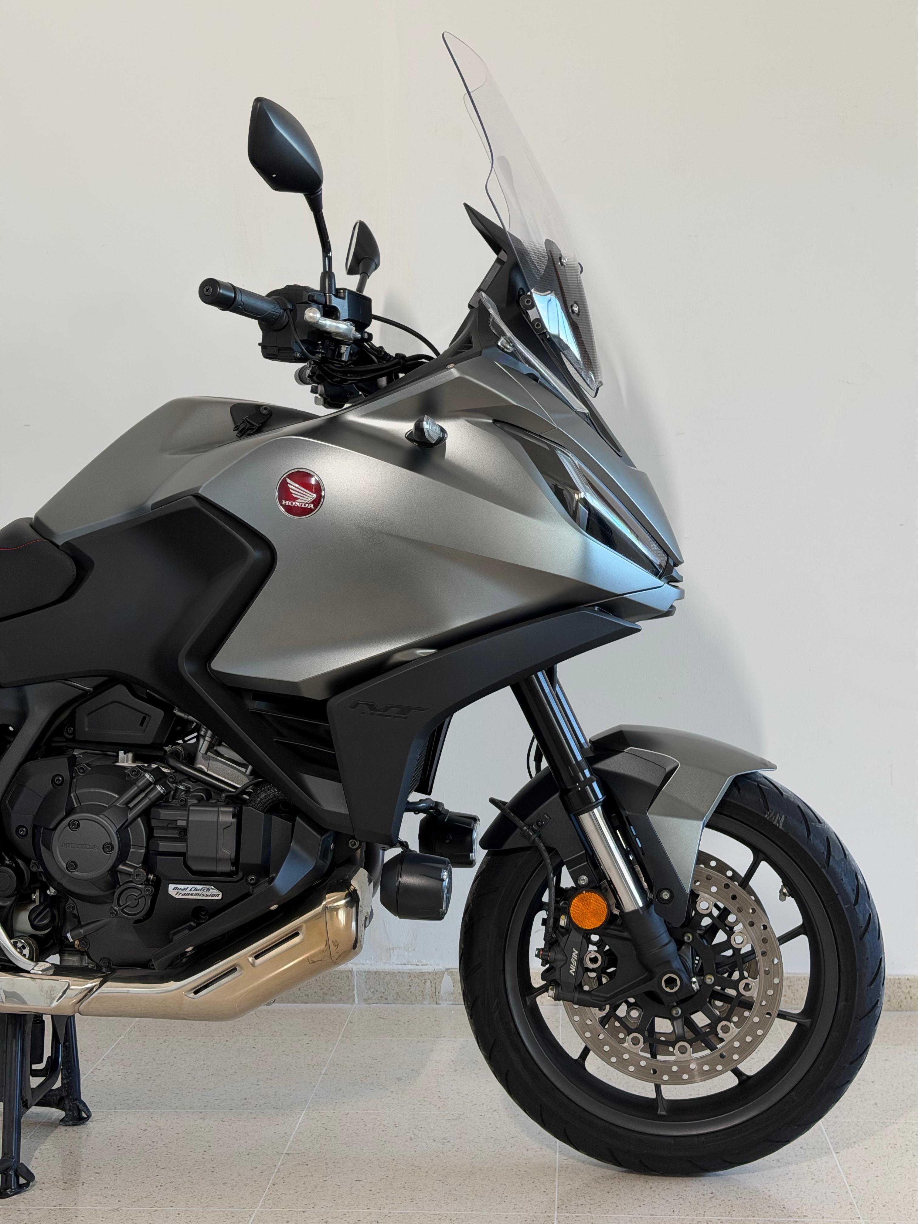 Foto 2 de HONDA NT1100 DCT Imagen de HONDA NT1100 DCT
