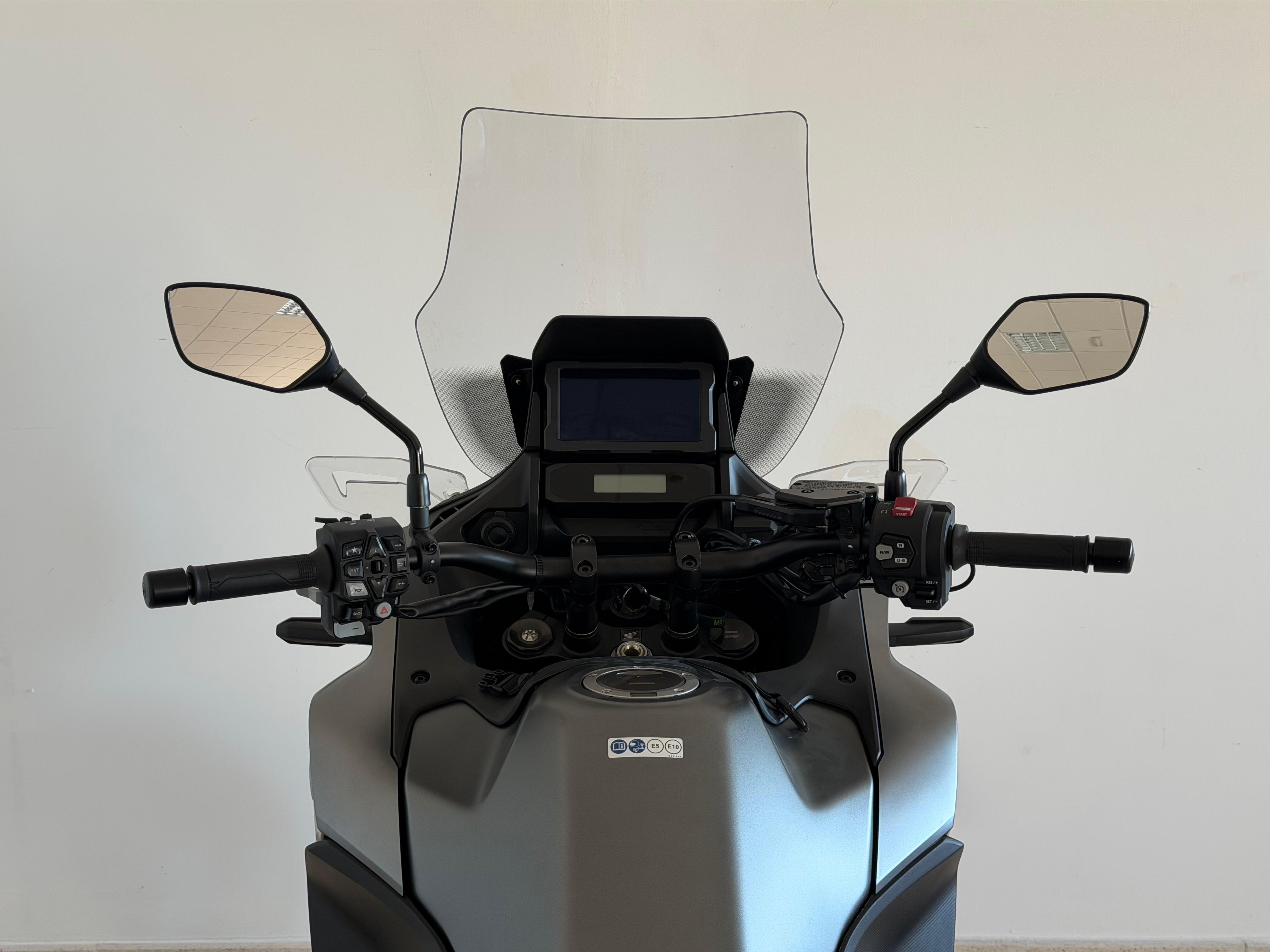 Foto 8 de HONDA NT1100 DCT Imagen de HONDA NT1100 DCT
