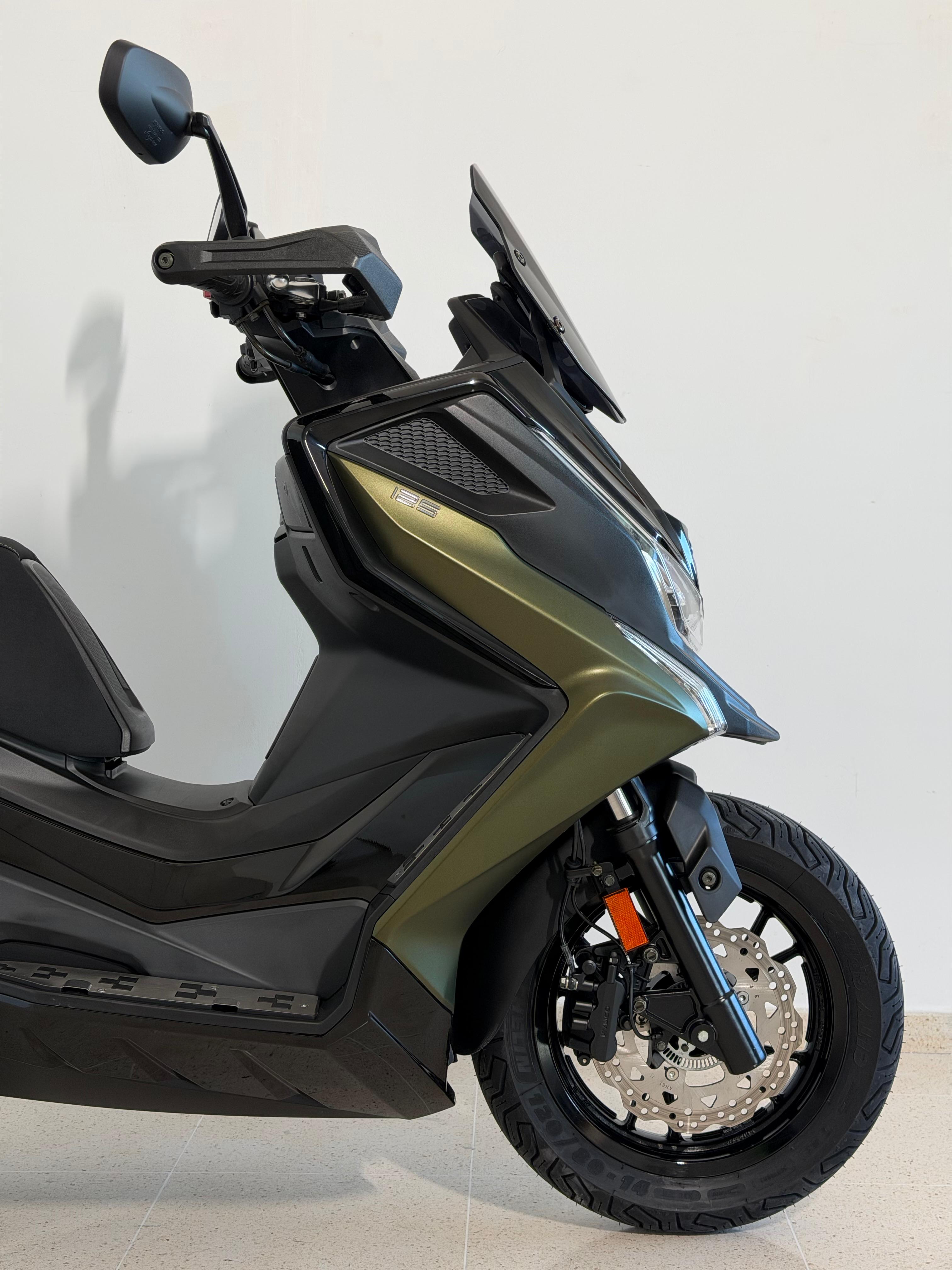 Foto 2 de KYMCO DTX 125 Imagen de KYMCO DTX 125