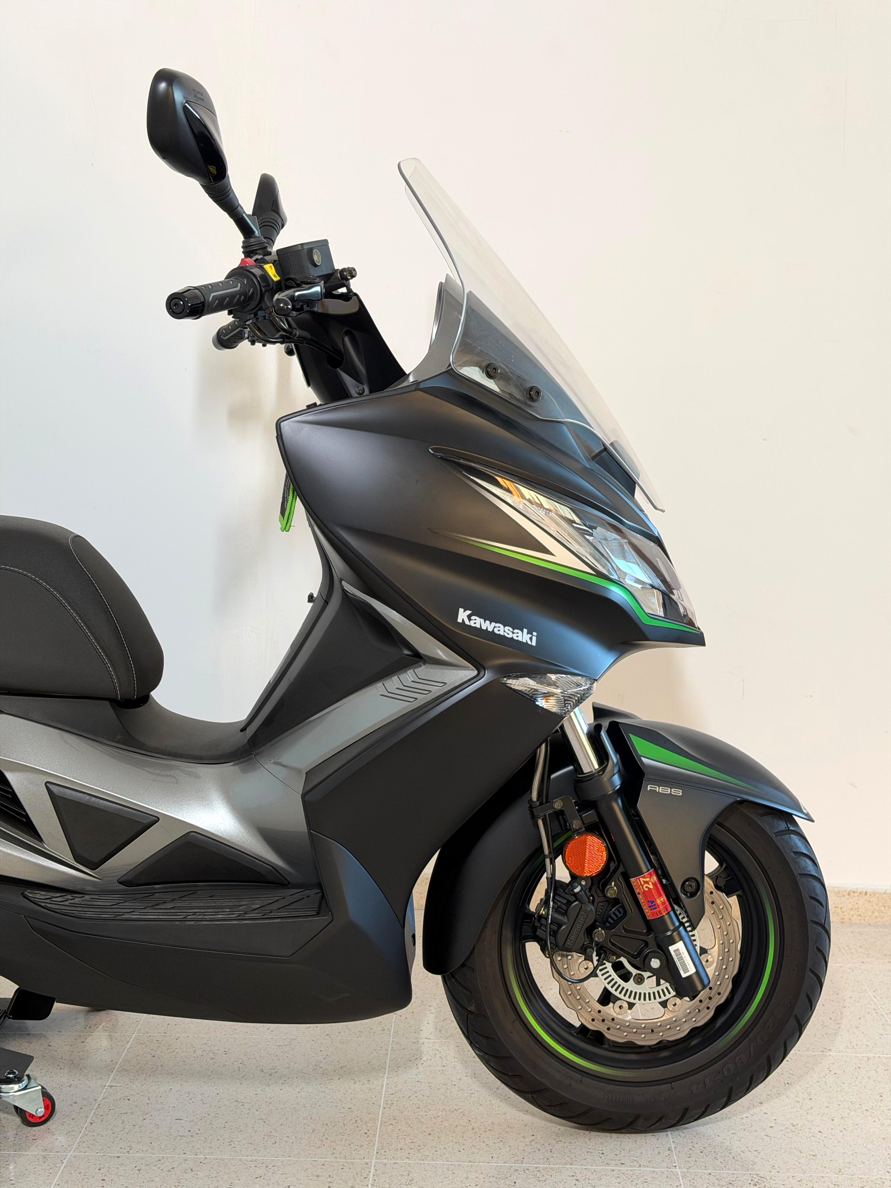 Imagen de KAWASAKI J 125 SE