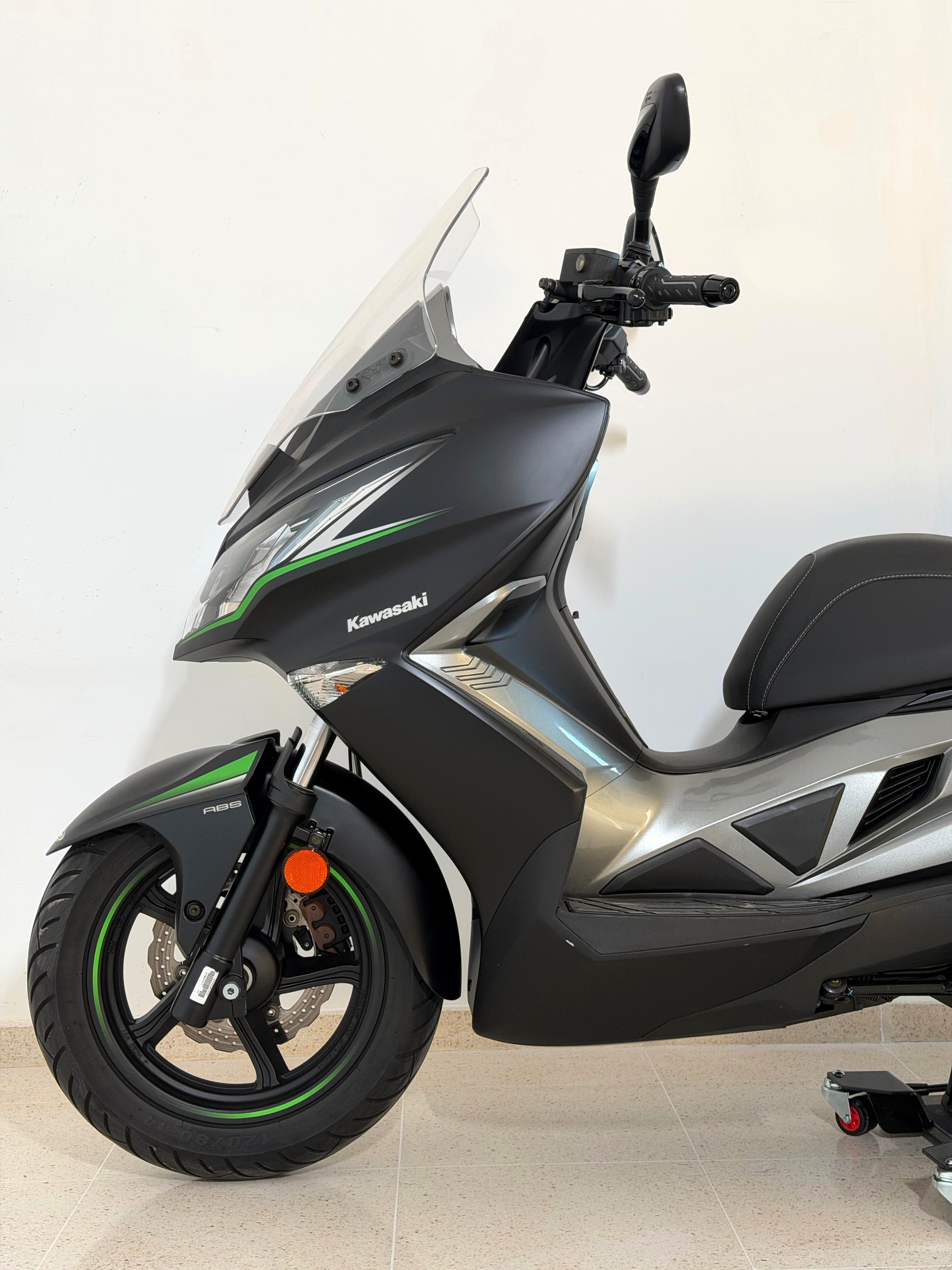Imagen de KAWASAKI J 125 SE