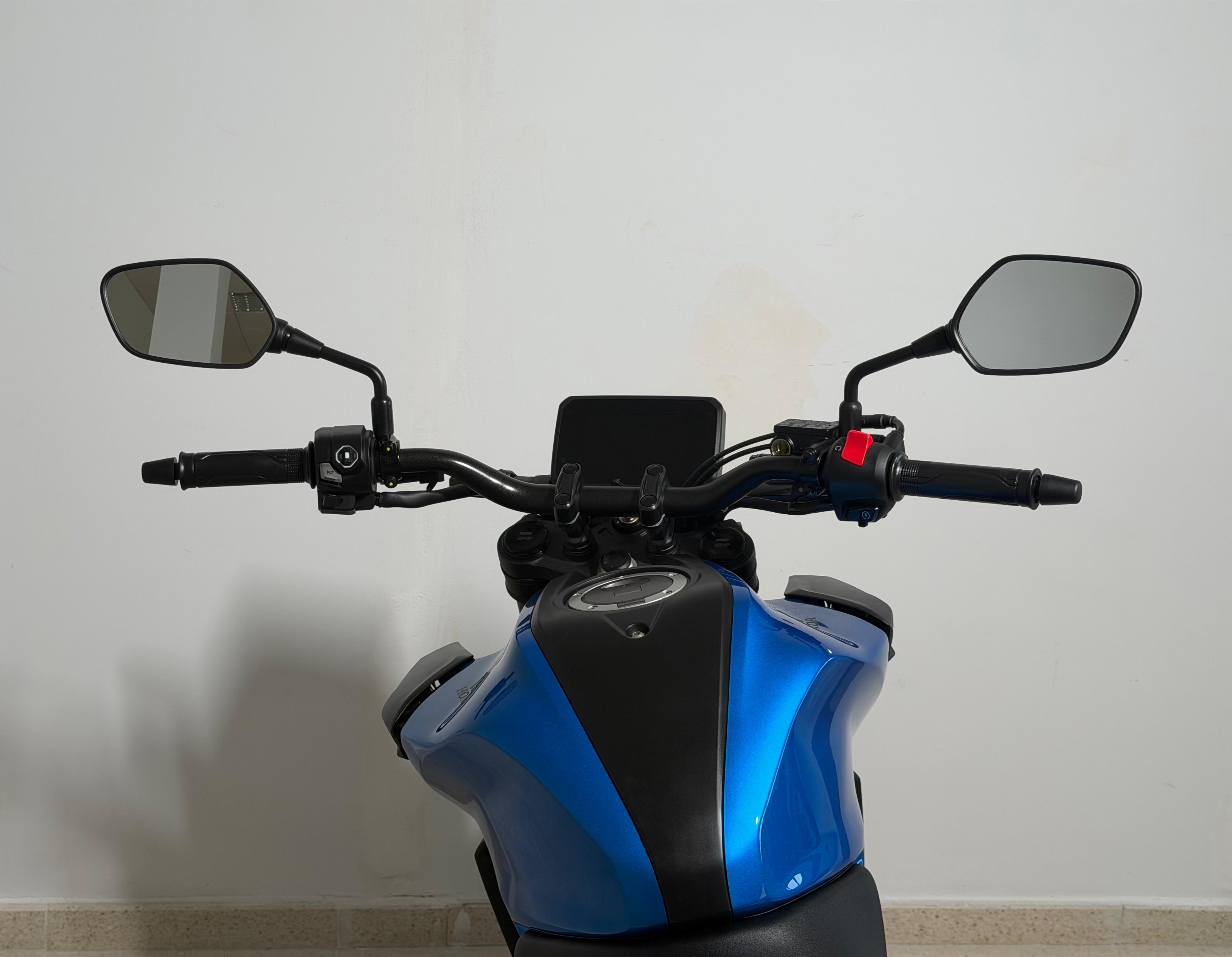 Imagen de HONDA CB125R
