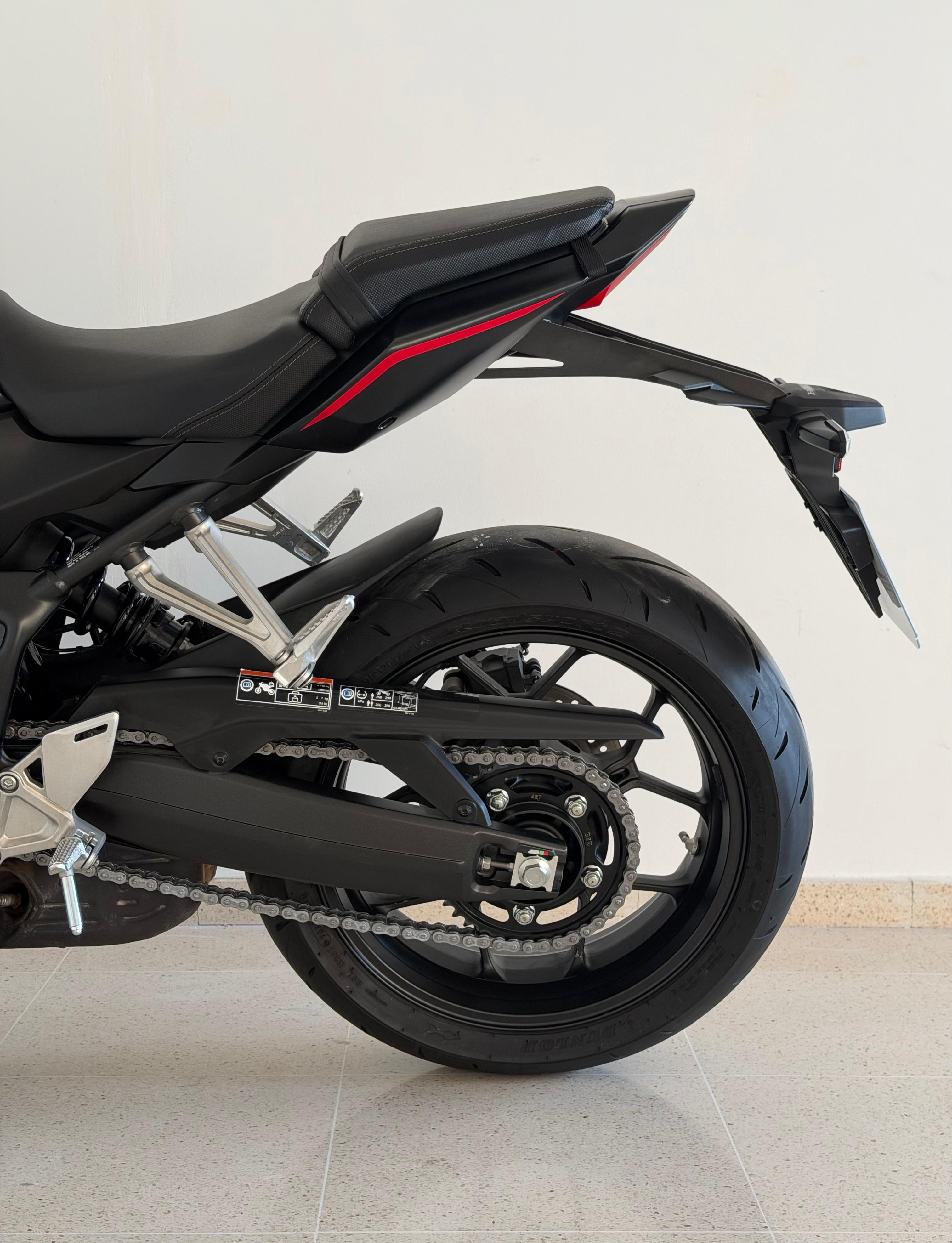 Foto 6 de HONDA CBR 650R E-CLUTCH Imagen de HONDA CBR 650R E-CLUTCH