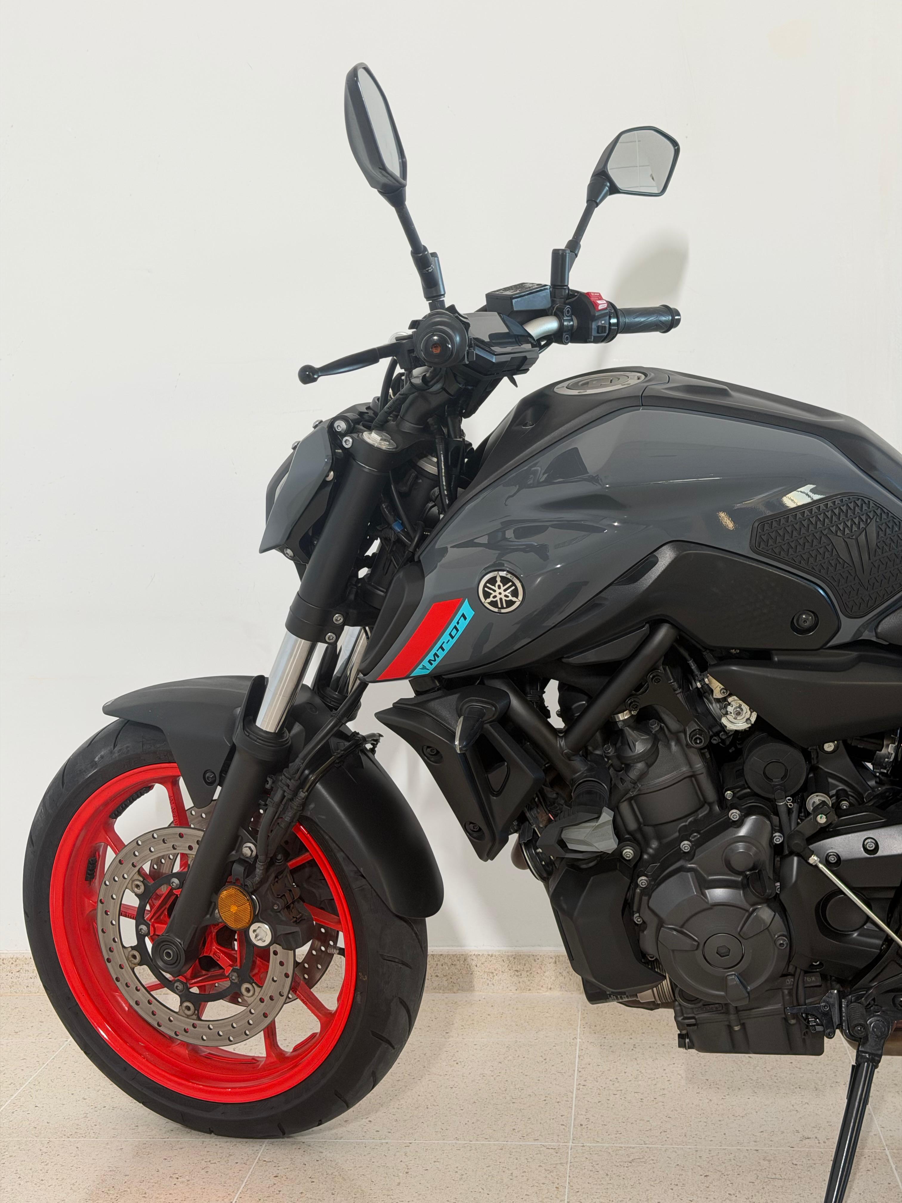 Foto 5 de YAMAHA MT-07 Imagen de YAMAHA MT-07