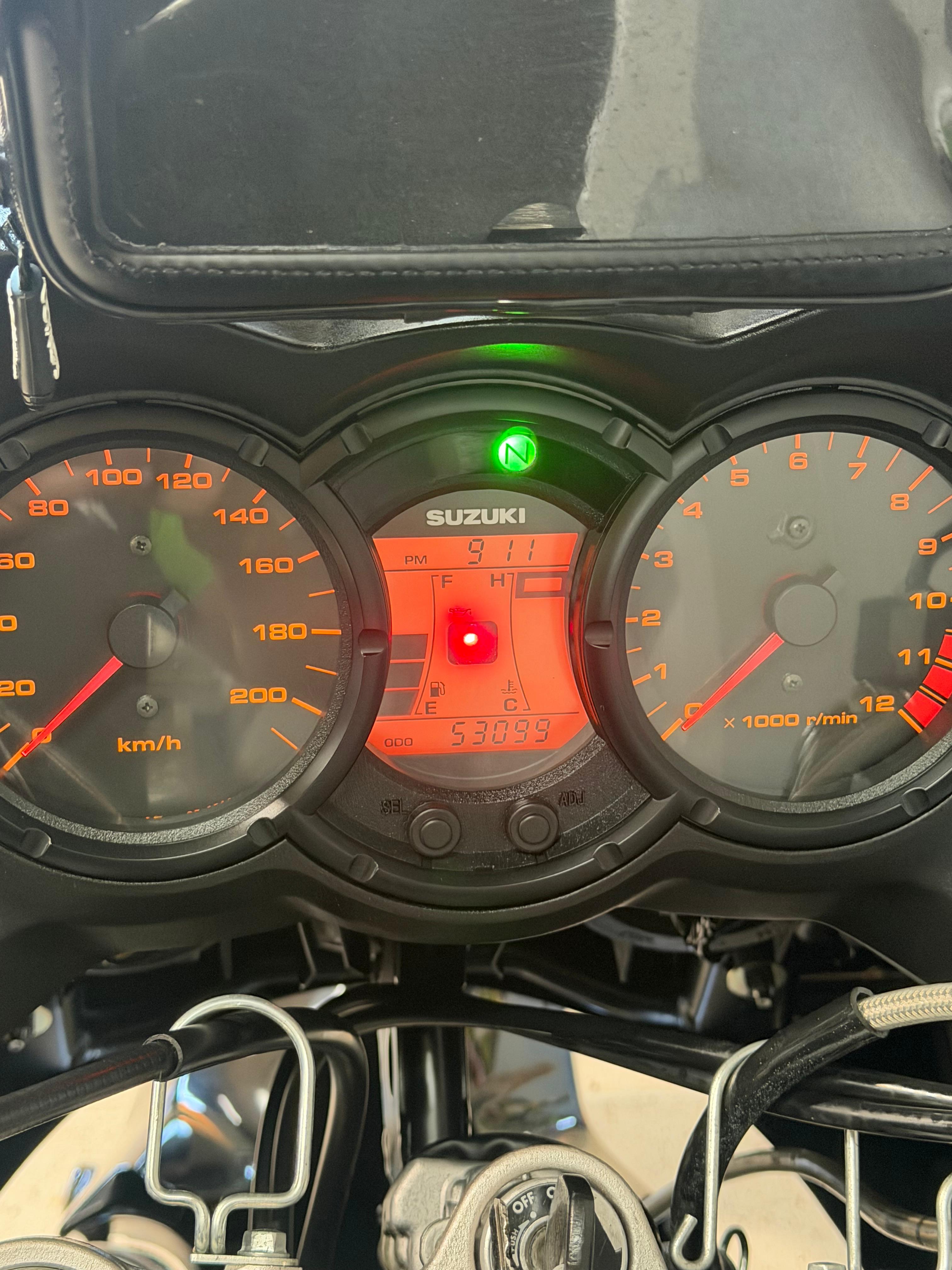 Imagen de SUZUKI V STORM 650