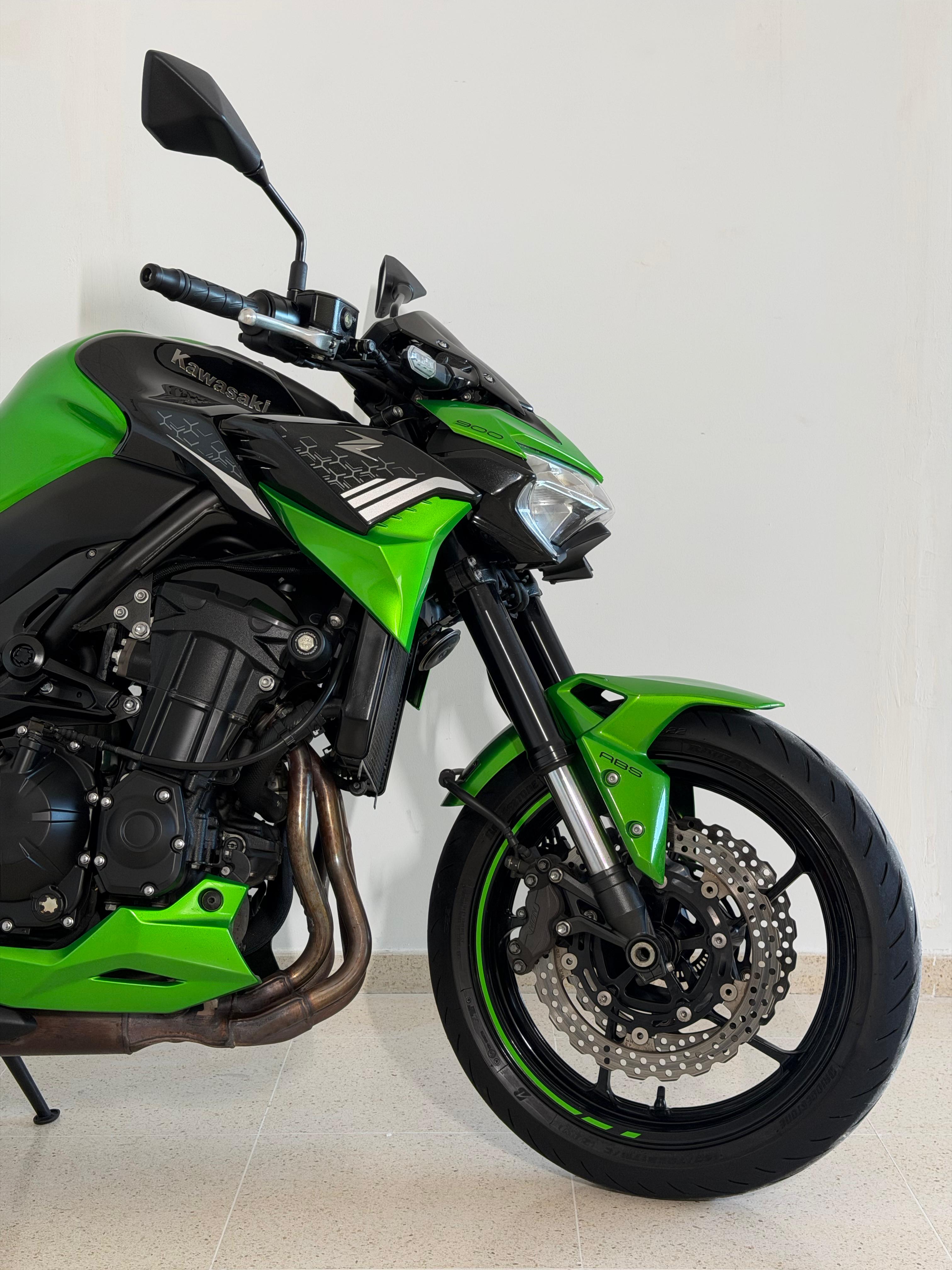 Foto 2 de KAWASAKI Z 900 Imagen de KAWASAKI Z 900