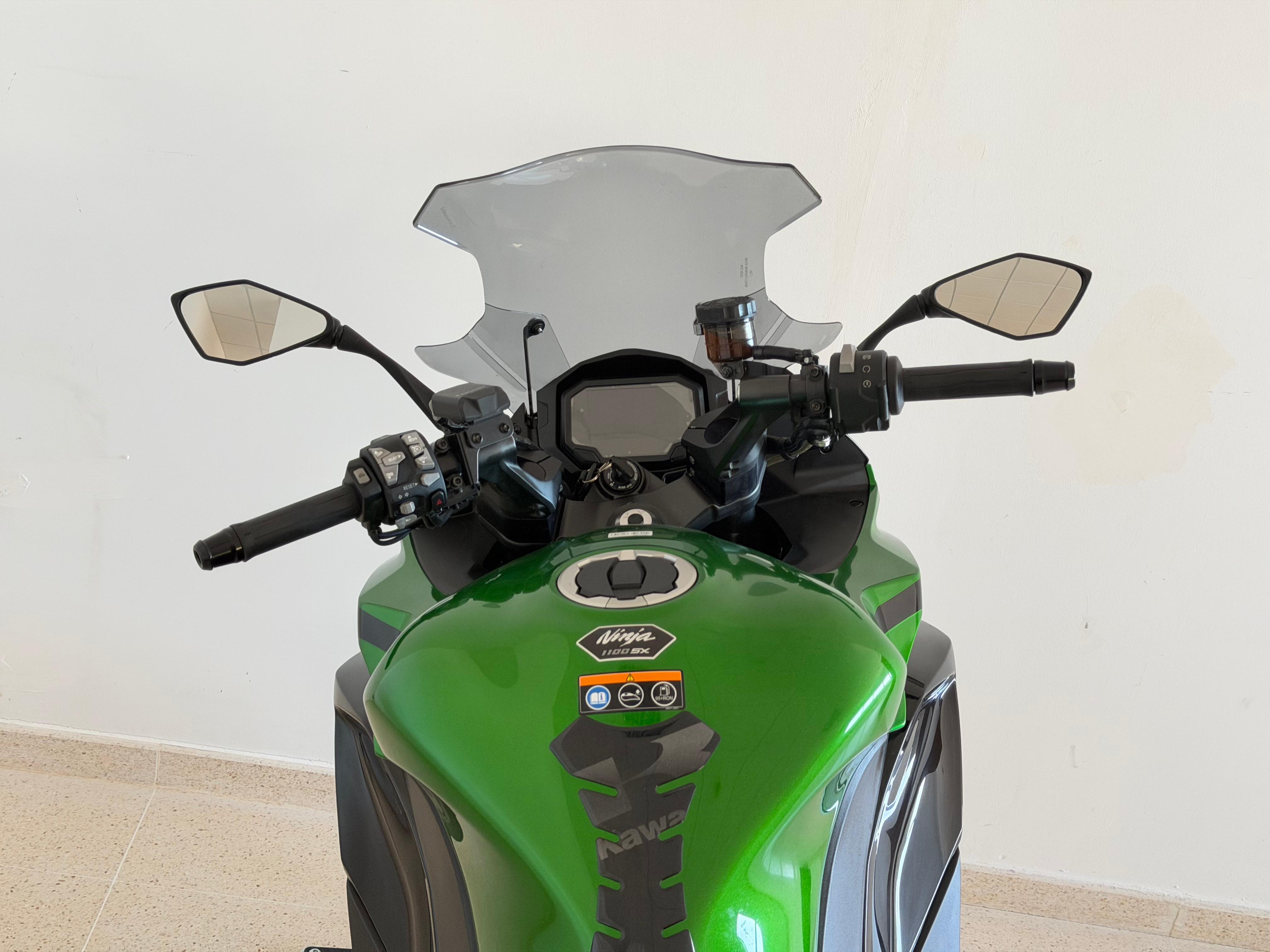 Foto 7 de KAWASAKI NINJA 1100 SX SE Imagen de KAWASAKI NINJA 1100 SX SE