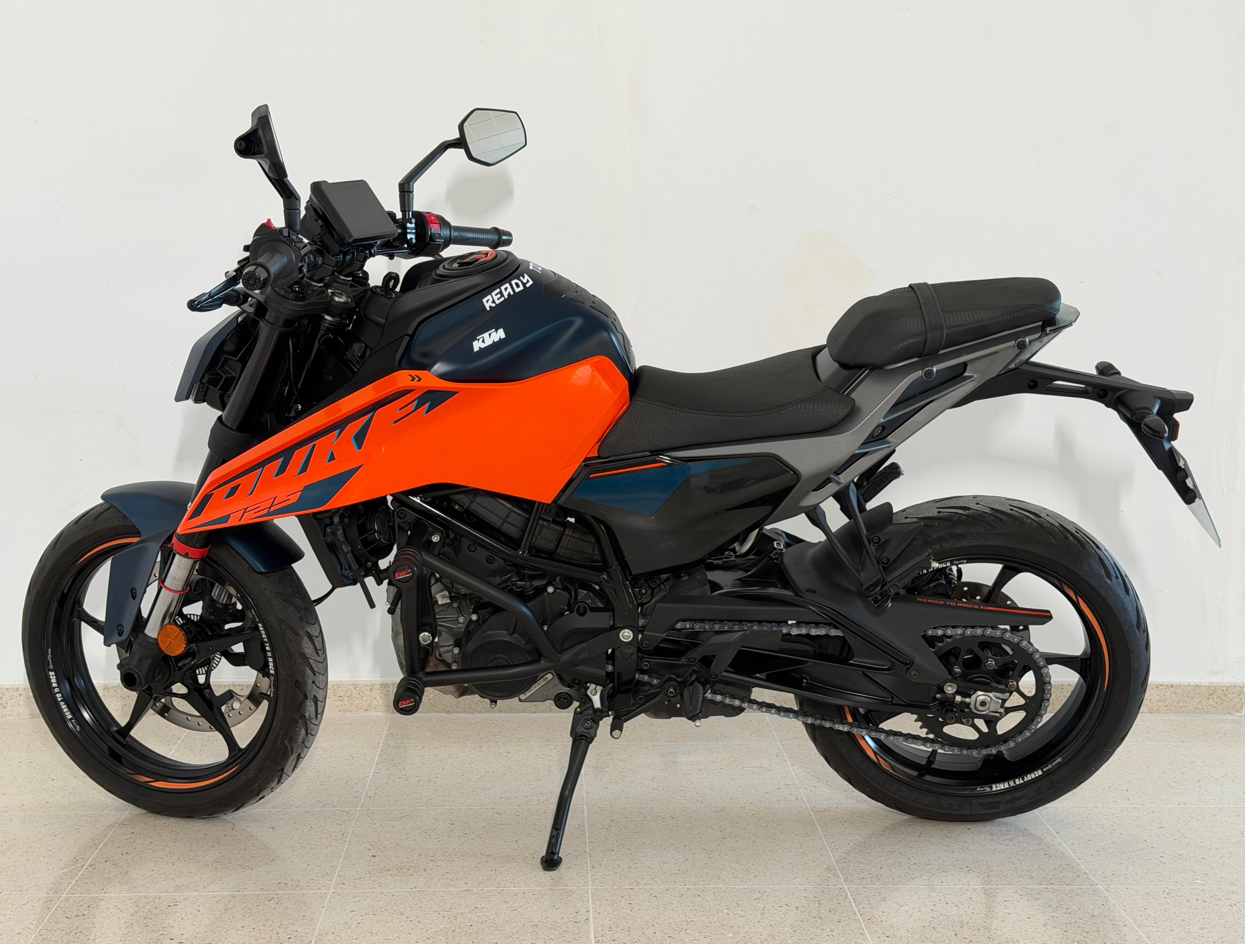 Foto 4 de KTM DUKE 125 Imagen de KTM DUKE 125