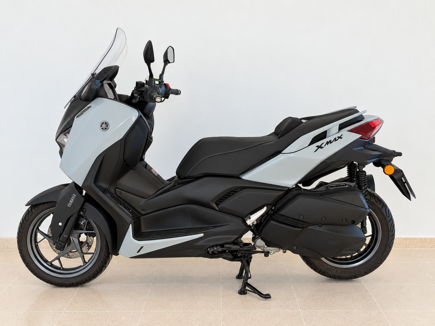 Foto 4 de YAMAHA XMAX 300 TECH MAX Imagen de YAMAHA XMAX 300 TECH MAX